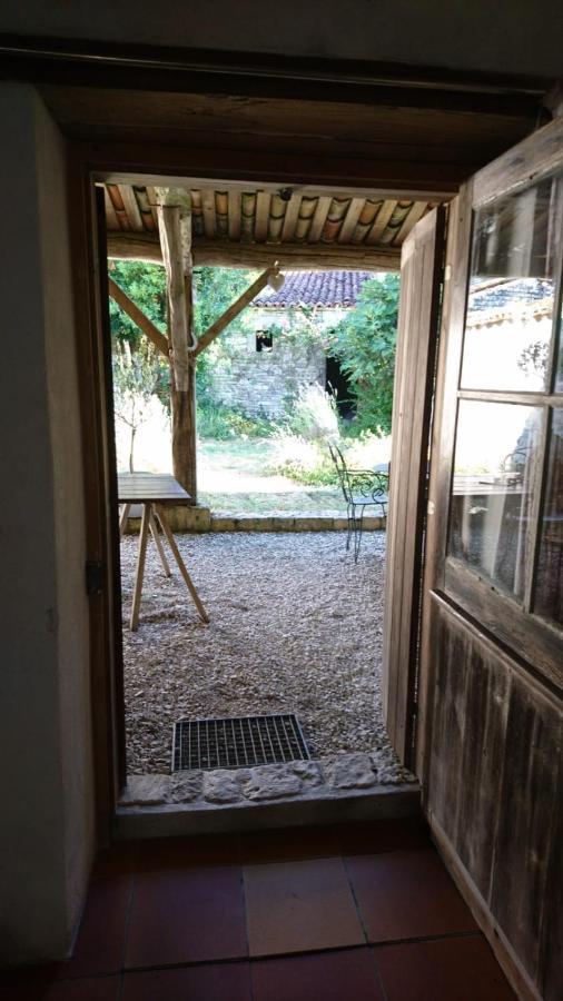 Fig Tree Barn Apartment Gibourne Exterior photo